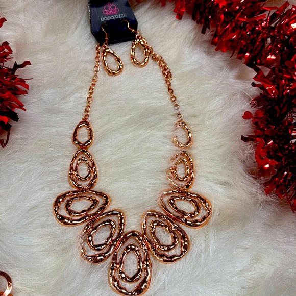 Accessories - Necklace with earrings